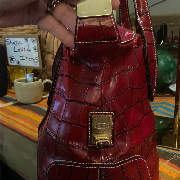 Tod's Di Bag in a red, crocodile-embossed leather finish. - Picture 9 of 15